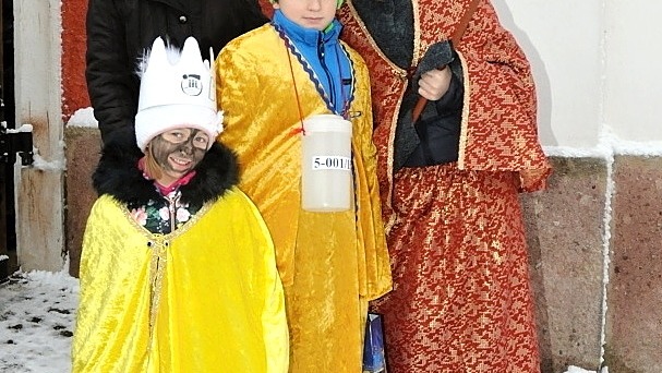 Do ulic vyšli skupinky tří králů, koledovaly o příspěvek na charitu