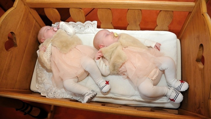 Kostelec se rozrostl o dalších šestnáct nových občánků