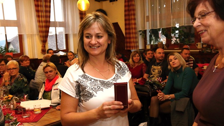 Dobrovolní dárci krve si převzali zasloužená ocenění Dobrovolní dárci krve si převzali zasloužená ocenění