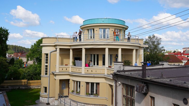 O prohlídku Kafkovy vily byl velký zájem O prohlídku Kafkovy vily byl velký zájem