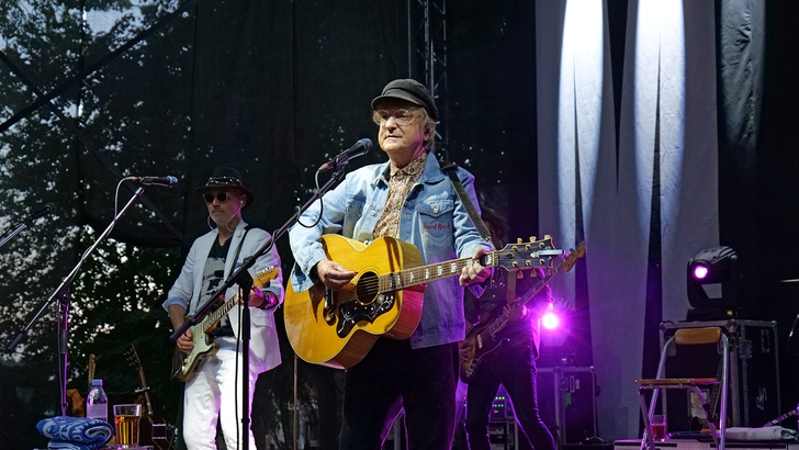 Zahradnictví Trees oslavilo 100 let od založení panem Bohumilem Procházkou Zahradnictví Trees oslavilo 100 let od založení panem Bohumilem Procházkou