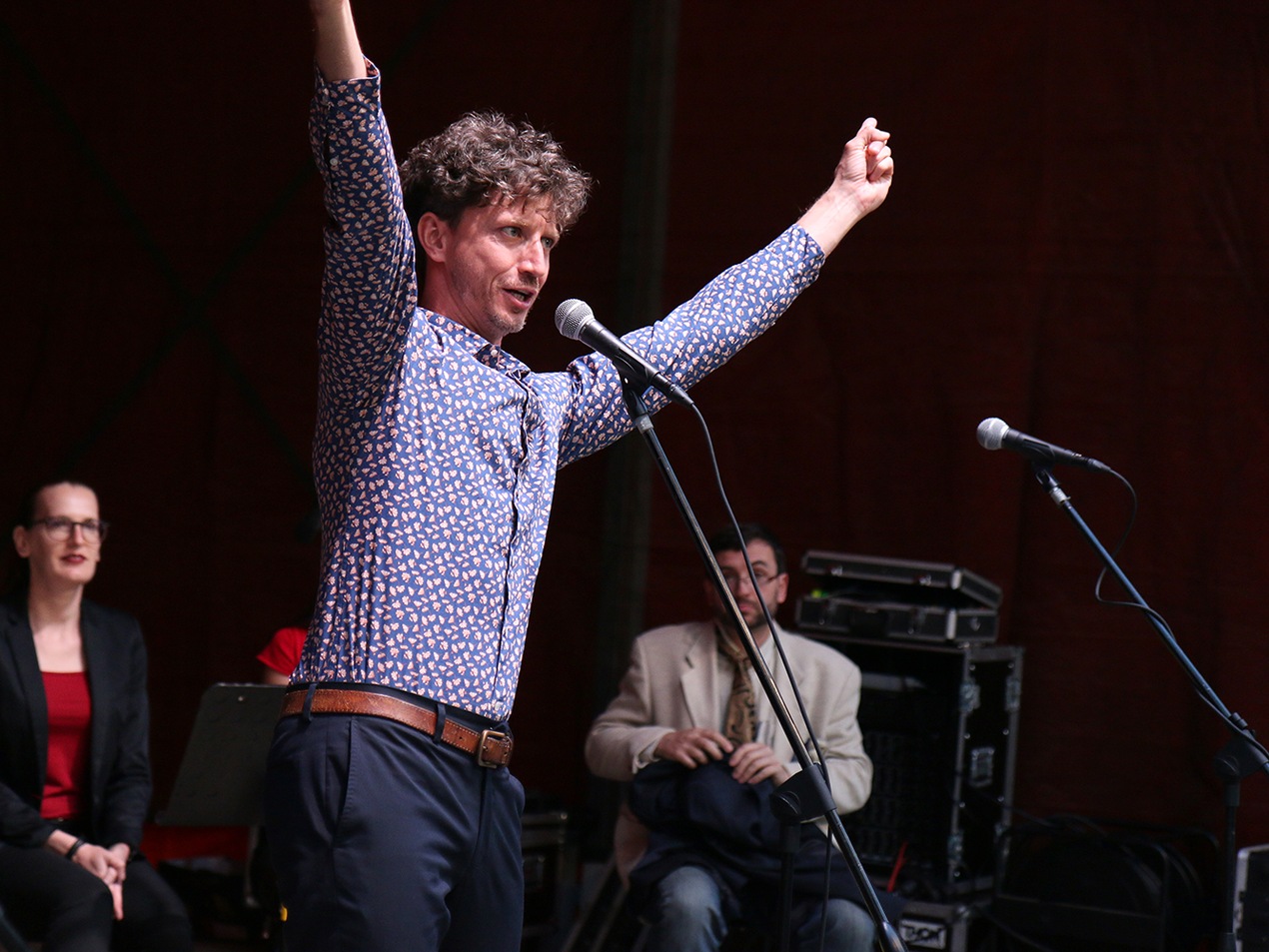 Divadelní představení S úsměvem nepilota