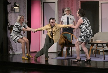 Ray Cooney: 1+1=3 (3 na 3, Nová Paka)