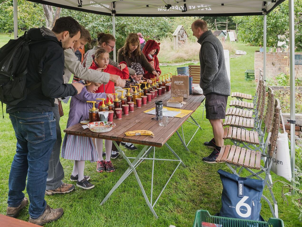 První ročník Medového dne v Červeném Kostelci