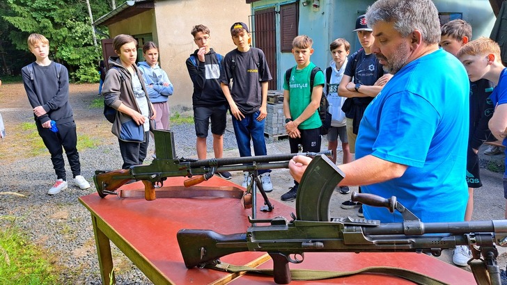 Branný den na Střelnici s žáky ZŠ V. Hejny