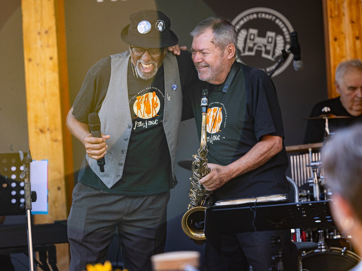 Sobotní hudební podvečer v Trees: Lee Andrew Davison & Swing Sextet Sobotní hudební podvečer v Trees: Lee Andrew Davison & Swing Sextet