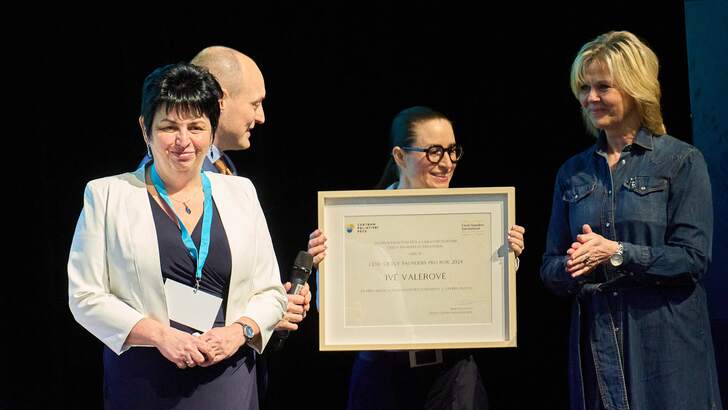 Vrchní sestra hospice převzala z rukou první dámy významné ocenění Vrchní sestra hospice převzala z rukou první dámy významné ocenění