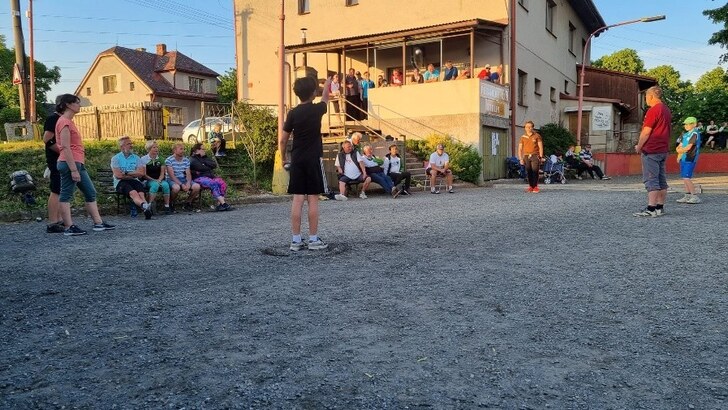 Pozvánka na akce pořádané pétanque klubem PEK Stolín Pozvánka na akce pořádané pétanque klubem PEK Stolín
