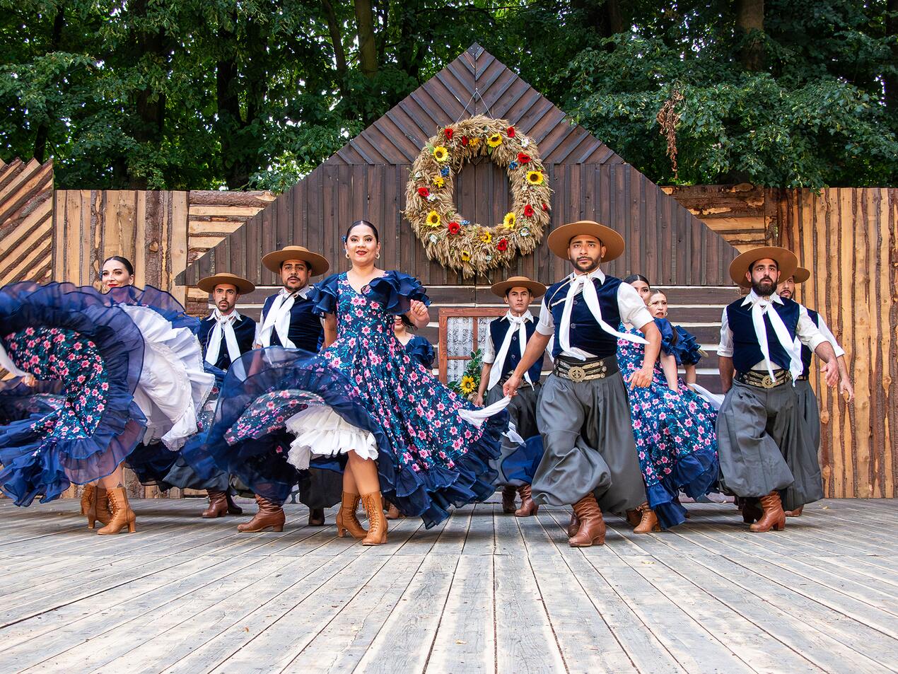 71. ročník Mezinárodního folklorního festivalu ČK 2025 – soubory se představují 71. ročník Mezinárodního folklorního festivalu ČK 2025 – soubory se představují