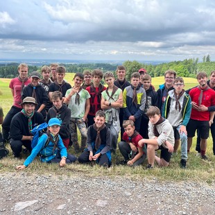 Les, tepee, oheň, hvězdy… aneb tábor je naší srdcovou záležitostí!