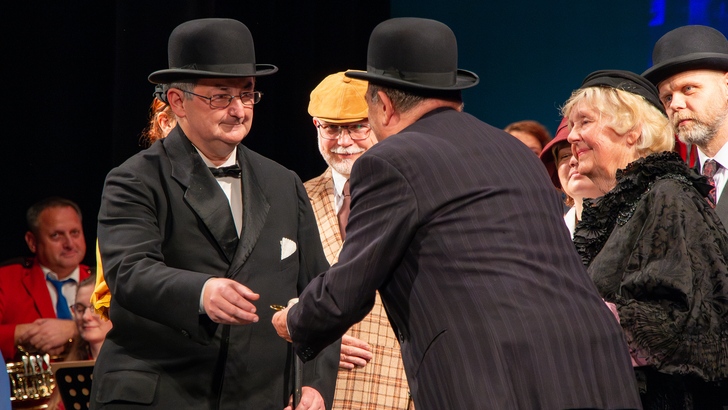 Divadlo v Červeném Kostelci: Jak jsme oslavili stovku