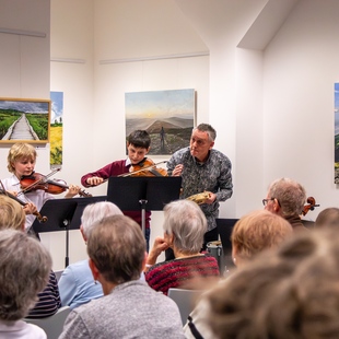 Vernisáž výstavy obrazů "Krkonoše" Kateřiny Hůlkové